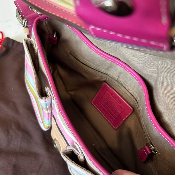 Vintage Coach 1890 Pastel Crossbody with Light Latte Leather Accent - Picture 4 of 4